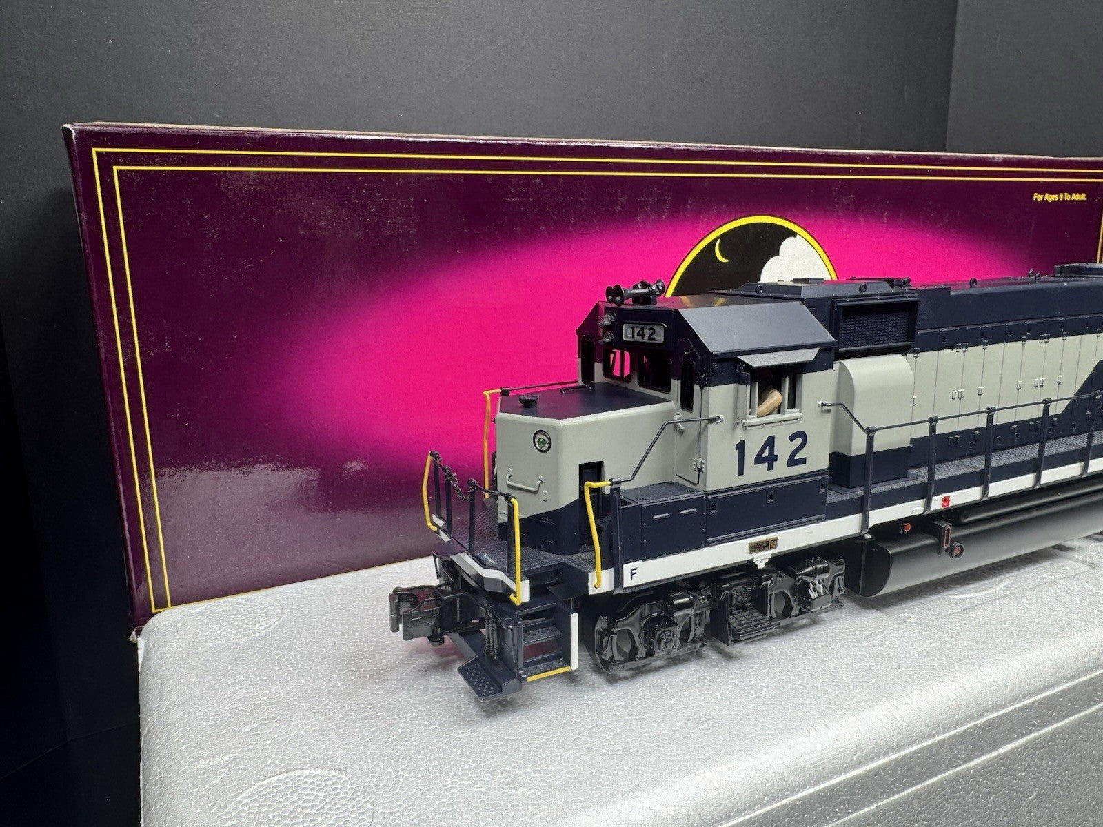 MTH 20-2425-3 Richmond RF&P GP-40 nonpowered diesel engine #142 LNIB1