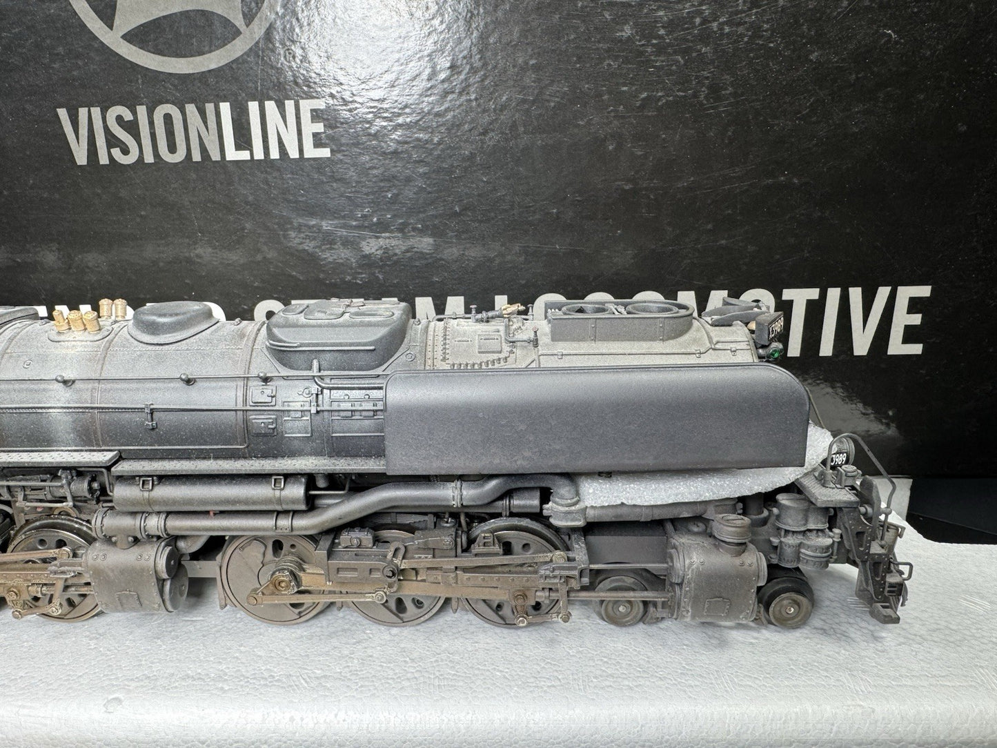Lionel VISIONLINE 6-11220 Union Pacific 4-6-6-4 Challenger steam engine #3989 LN8