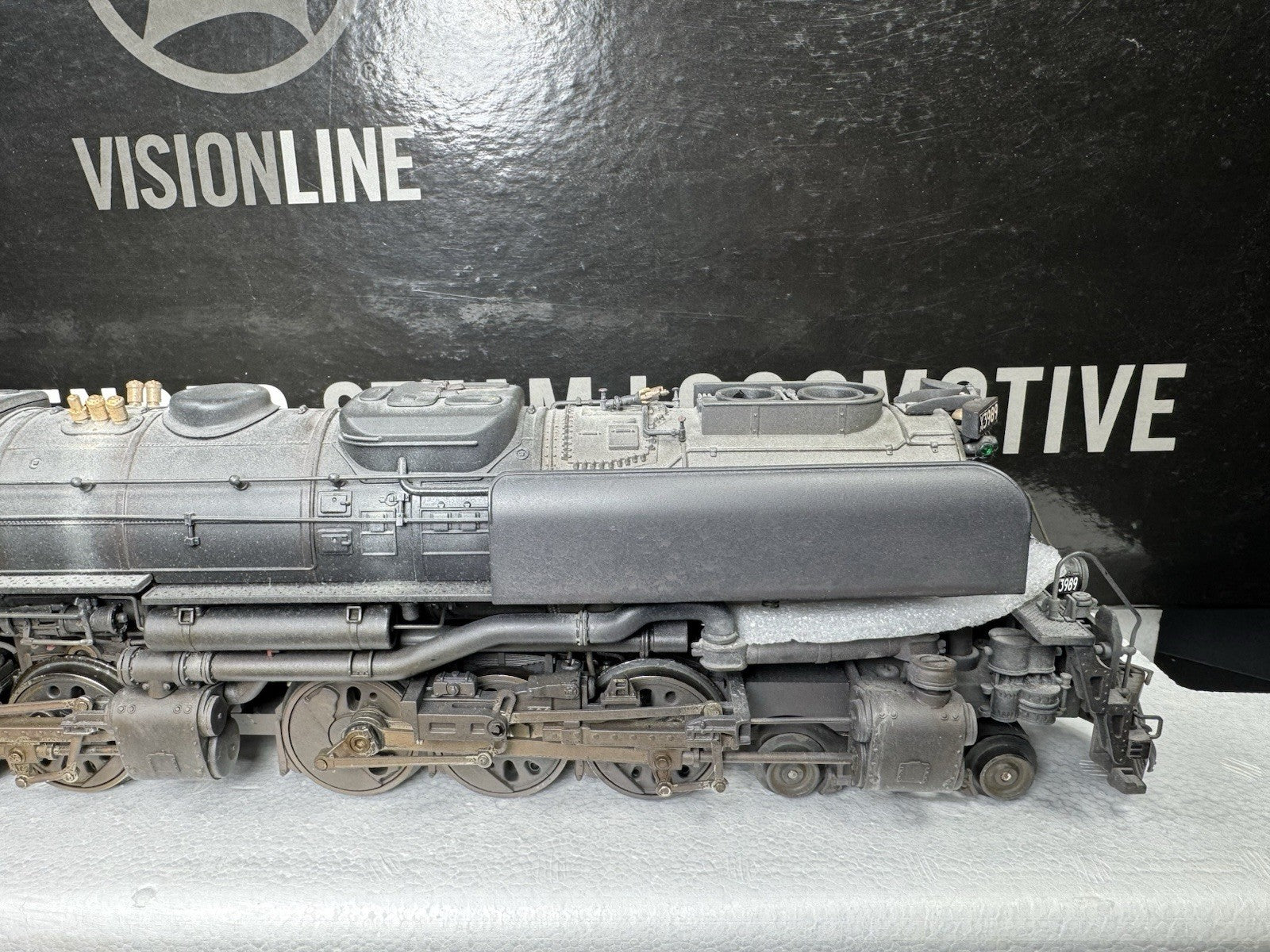 Lionel VISIONLINE 6-11220 Union Pacific 4-6-6-4 Challenger steam engine #3989 LN8