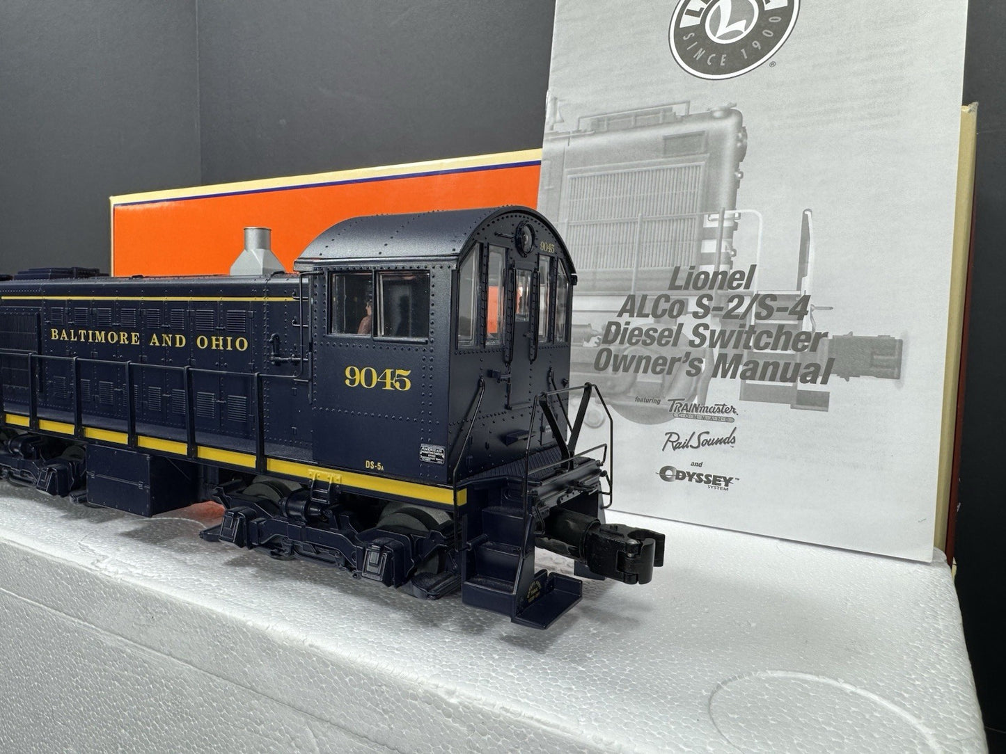Lionel 6-28539 TMCC Baltimore & Ohio B&O S-2 diesel switcher engine #9045 LNIB3