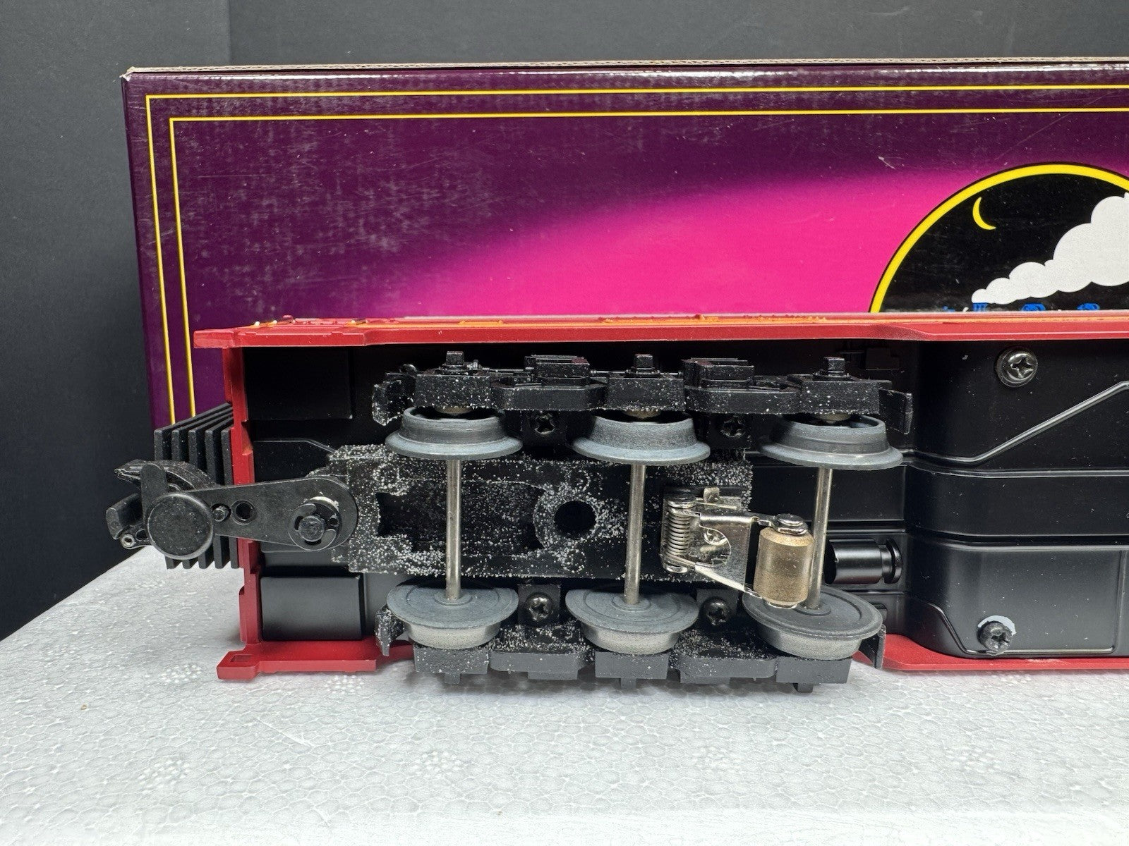 MTH 20-6752 Milwaukee Road 70' full-length vista dome passenger car #53 EX11