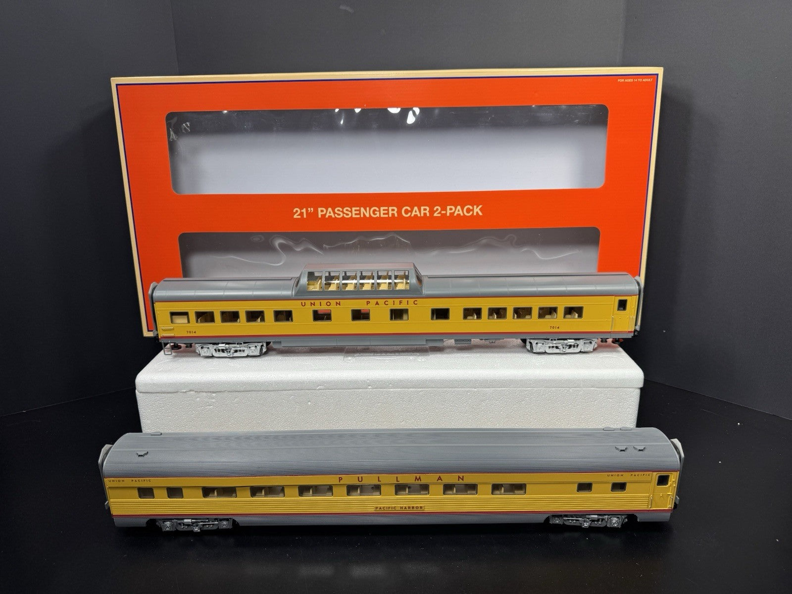 Lionel 1927070 Union Pacific UP 21" excursion 2-car expansion set LNIB0