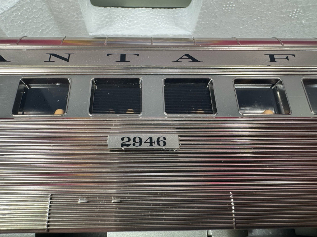 MTH 20-64117 Santa Fe plated 70' streamlined baggage coach 2-car set EX4