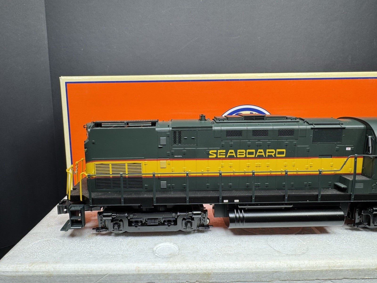 Lionel 6-28219 TMCC Seaboard Alco C-420 diesel engine #136 LNIB7