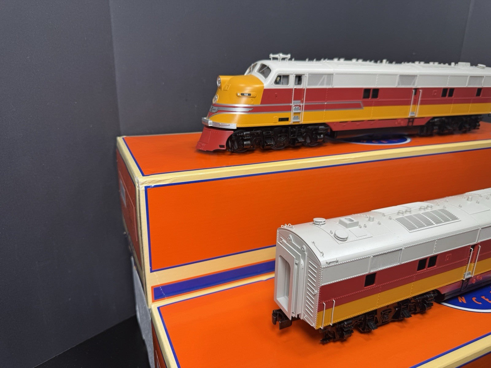 Lionel LEGACY 6-84659 Milwaukee Road E6 diesel engine AA set #15A #15B LNIB1