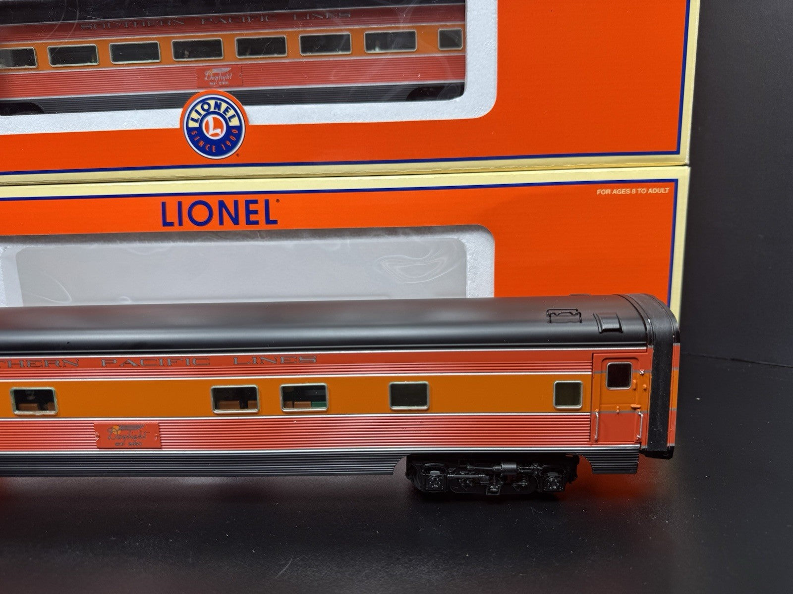 Lionel 6-29115 Southern Pacific Daylight 18" aluminum passenger set LNIB3