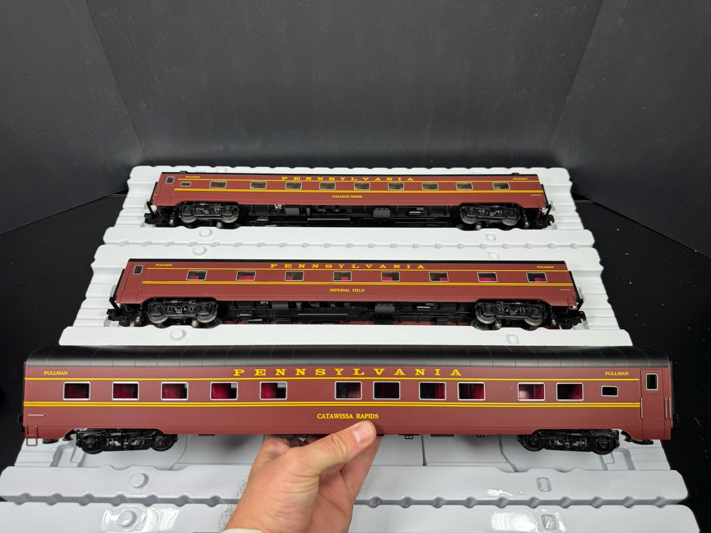 Lionel 6-83022 Pennsylvania PRR Broadway Limited 21" passenger 4-car set LNIB4