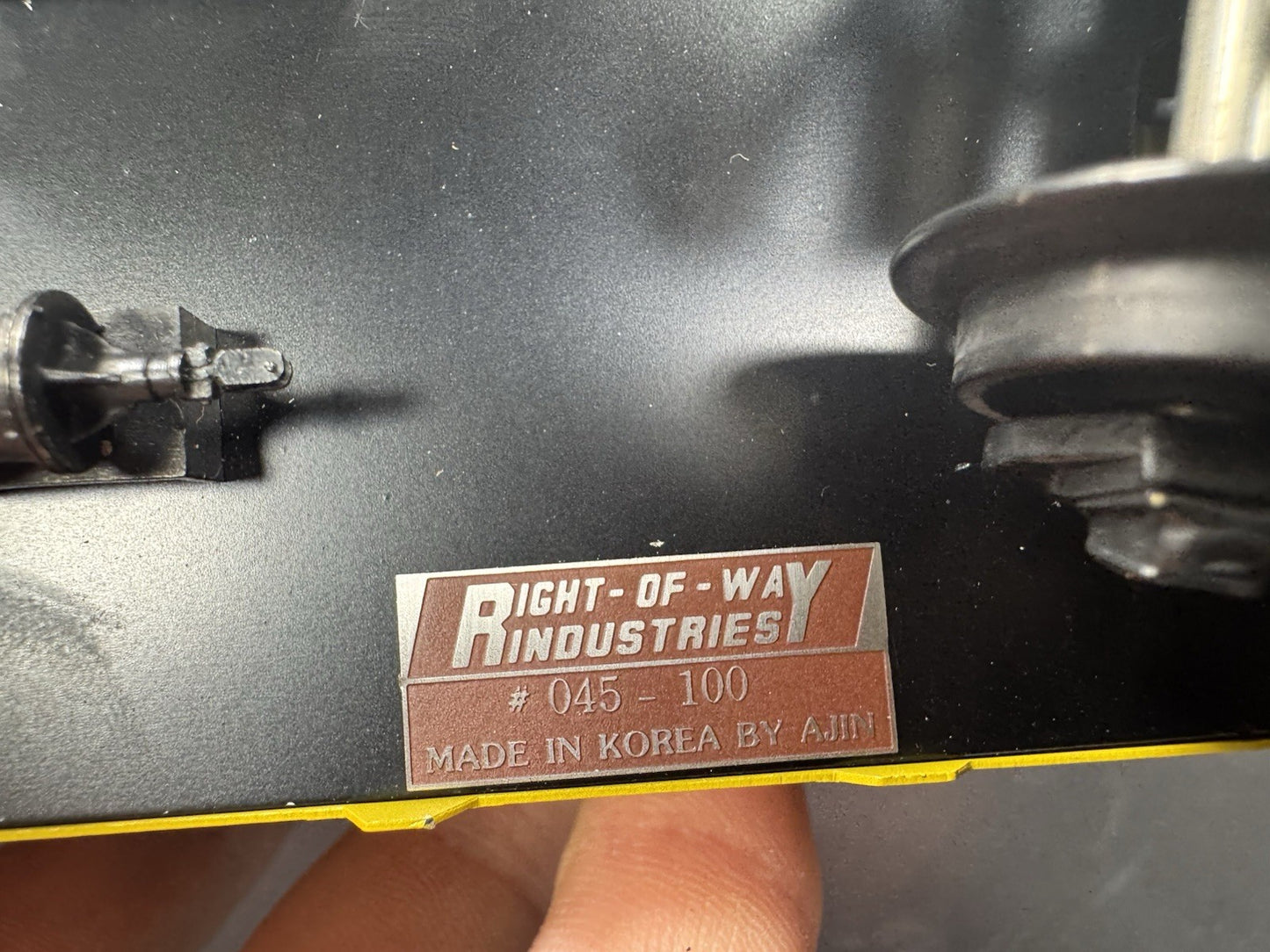 Right-of-Way Ajin 3-rail brass Union Pacific UP smoking caboose #3821 LNIB9