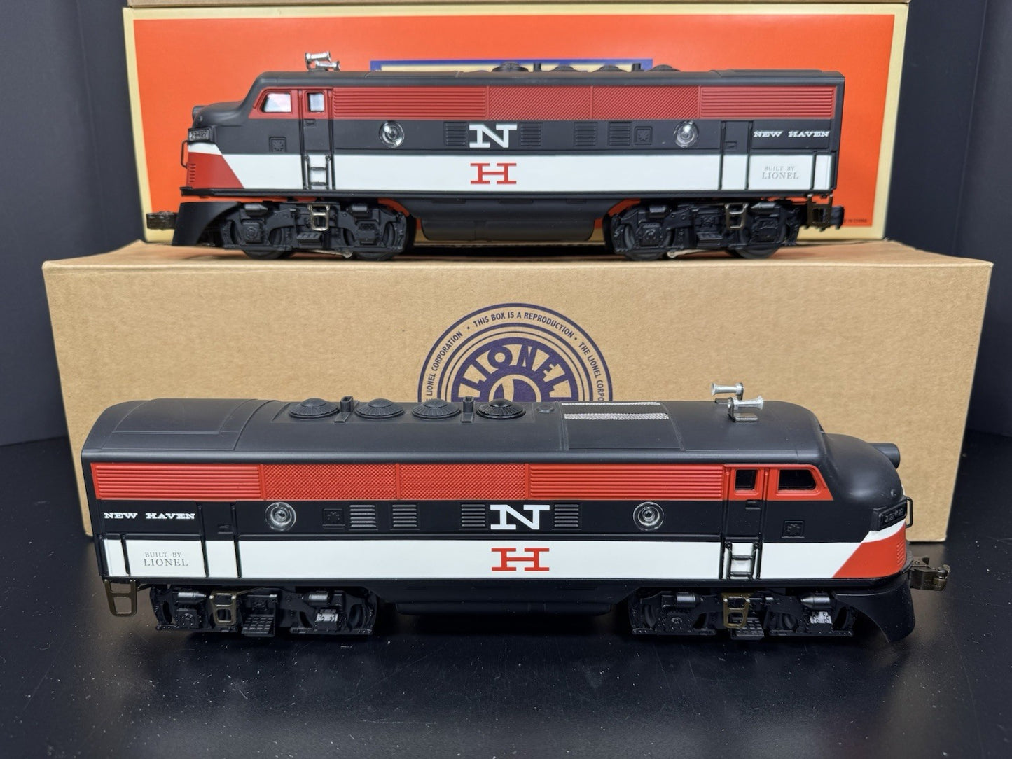 Lionel 6-34559 Archive McGinnis New Haven F-3 diesel AA set #2342 LNIB5