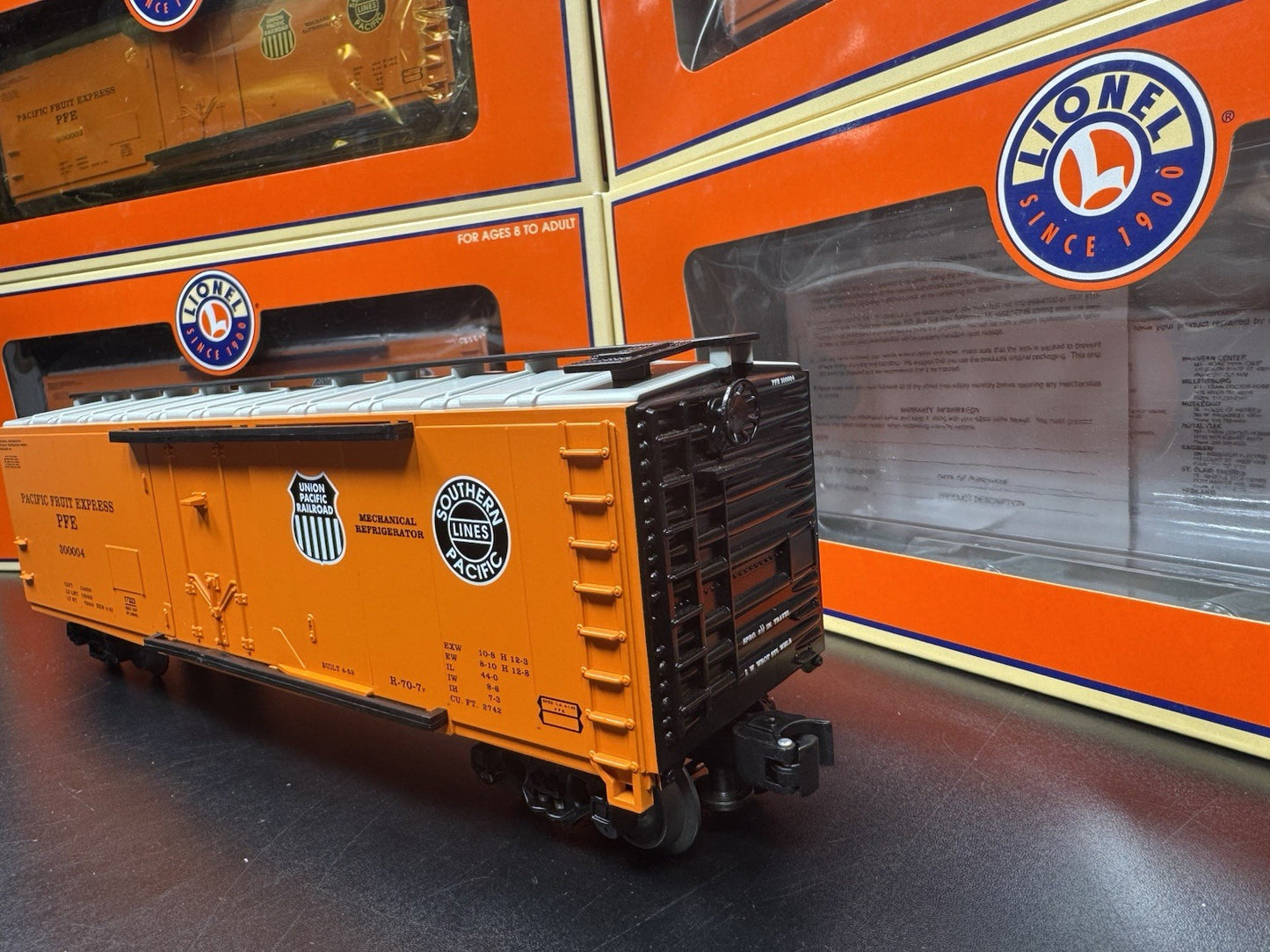 Lionel 6-17319 Pacific Fruit Express PFE orange reefer car 6-pack LNIB6