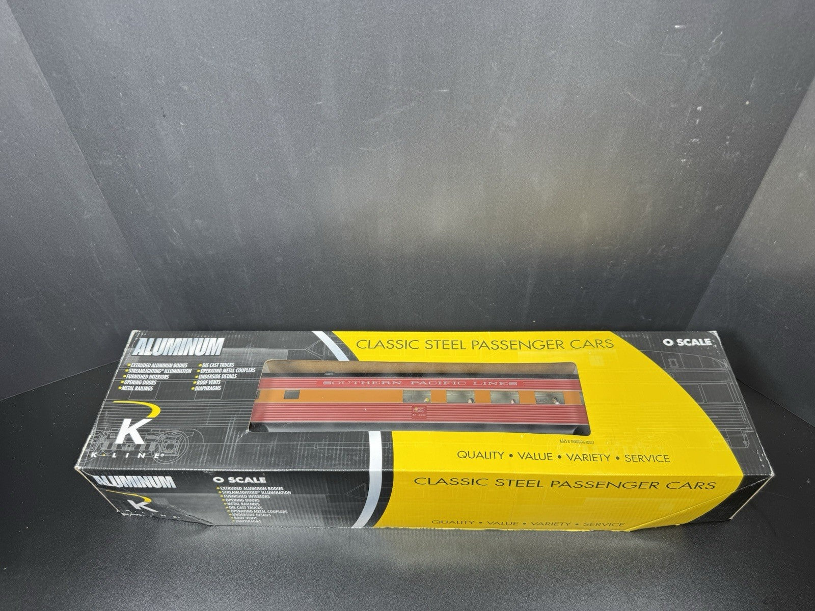 K-Line K4688-41040 Southern Pacific 21" aluminum coffee lounge car #10400 LNIB14