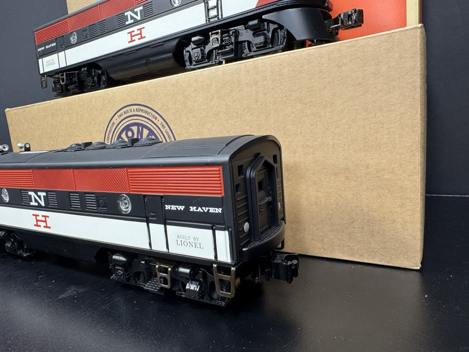 Lionel 6-34559 Archive McGinnis New Haven F-3 diesel AA set #2342 LNIB13