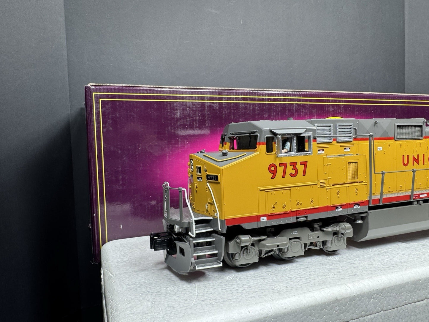 MTH 20-2270-1 Union Pacific UP Dash-9 diesel engine #9737 PS2 BCR LNIB1