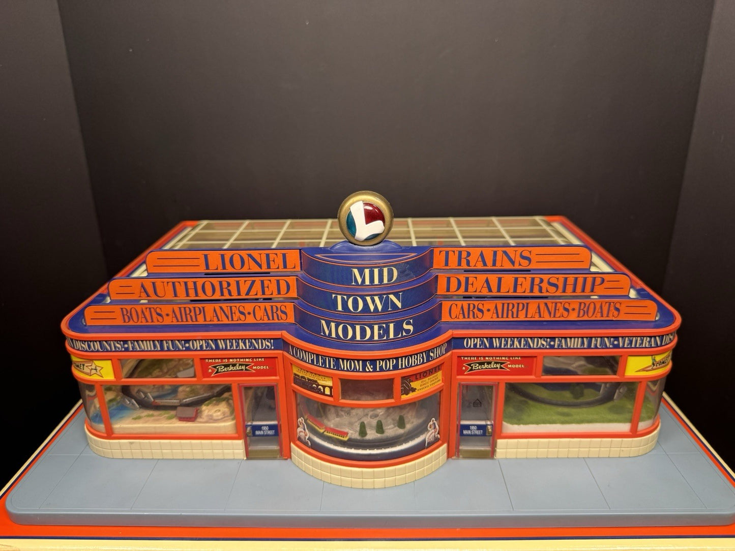 Lionel 6-32998 Mid-Town Models operating hobby shop accessory LNIB2