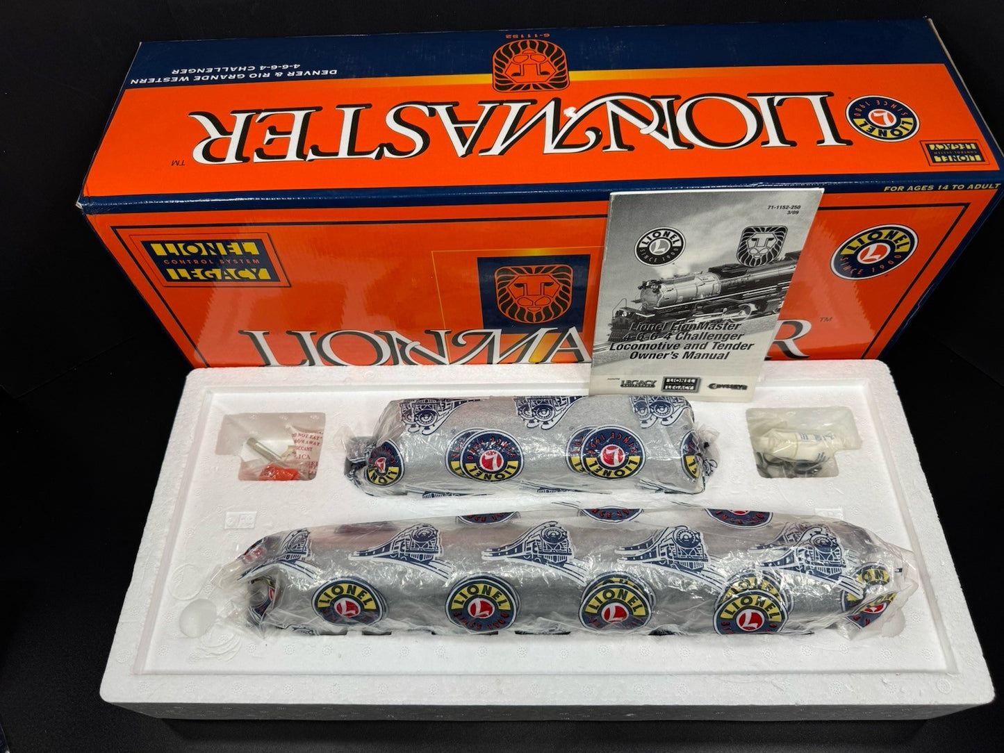 Lionel LEGACY 6-11152 LionMaster Rio Grande Challenger steam engine #3805 LNIB14