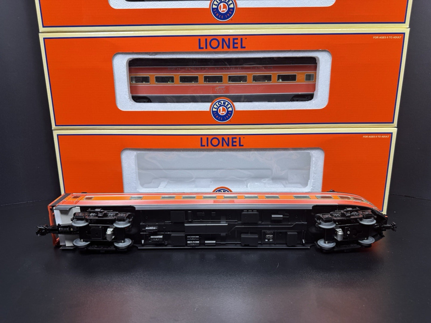 Lionel 6-29115 Southern Pacific Daylight 18" aluminum passenger set LNIB9
