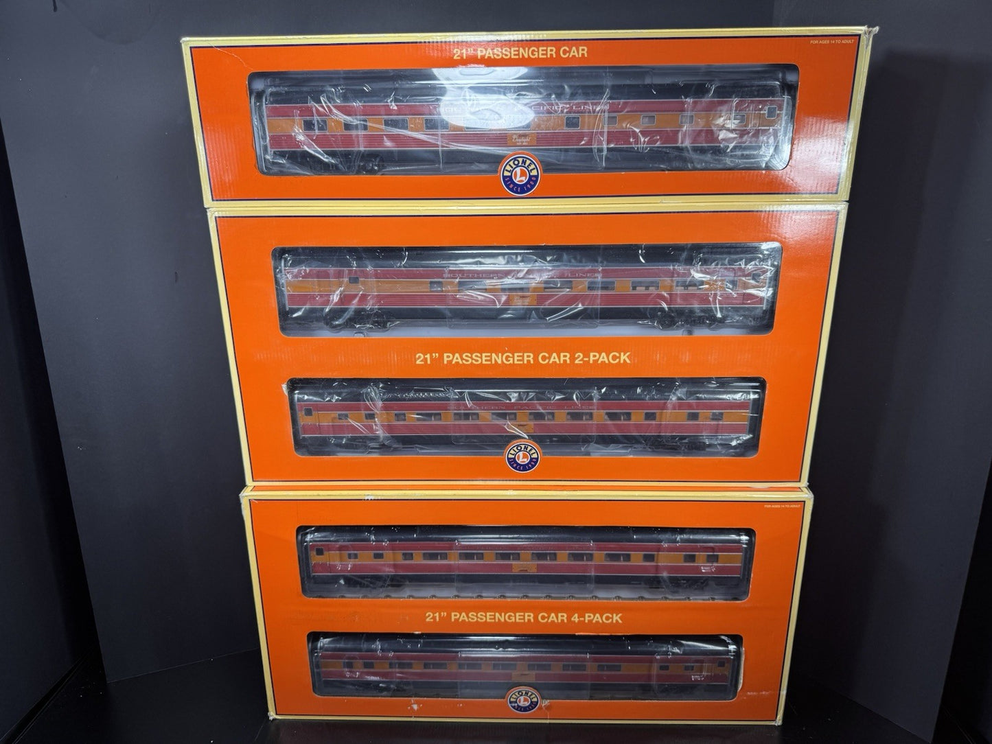 Lionel 6-83102 & 6-83107 & 6-83110 Southern Pacific 21" passenger 7-car set LNIB0