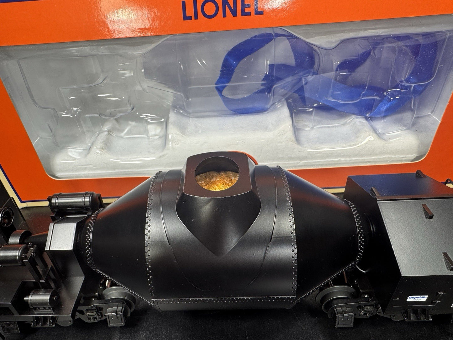 Lionel 6-39404 Republic Steel hot metal car w flickering load 3-pack LNIB3