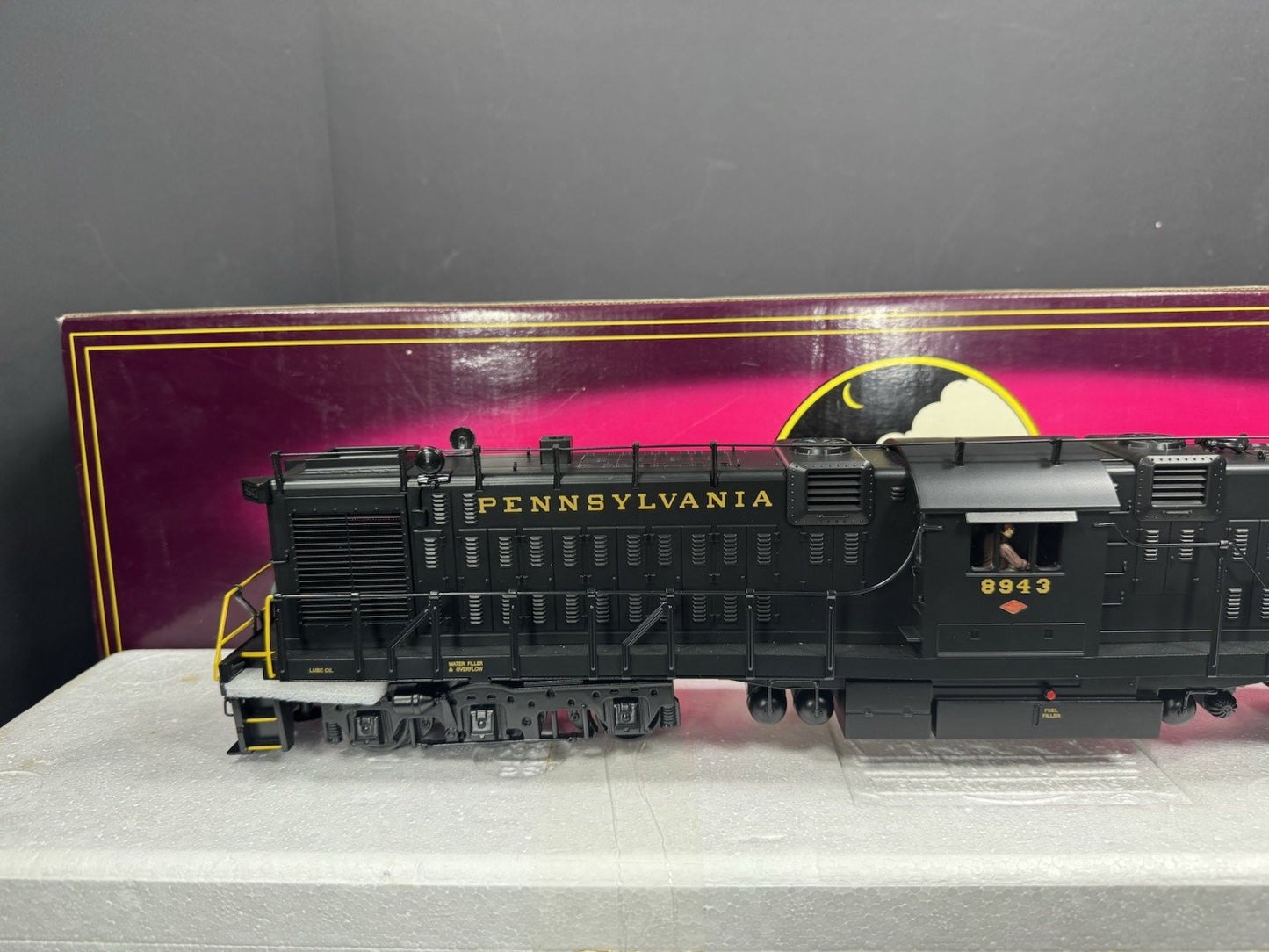 MTH 20-2302-3 Pennsylvania 2500 HP transfer nonpowered diesel engine #8943 NIB2