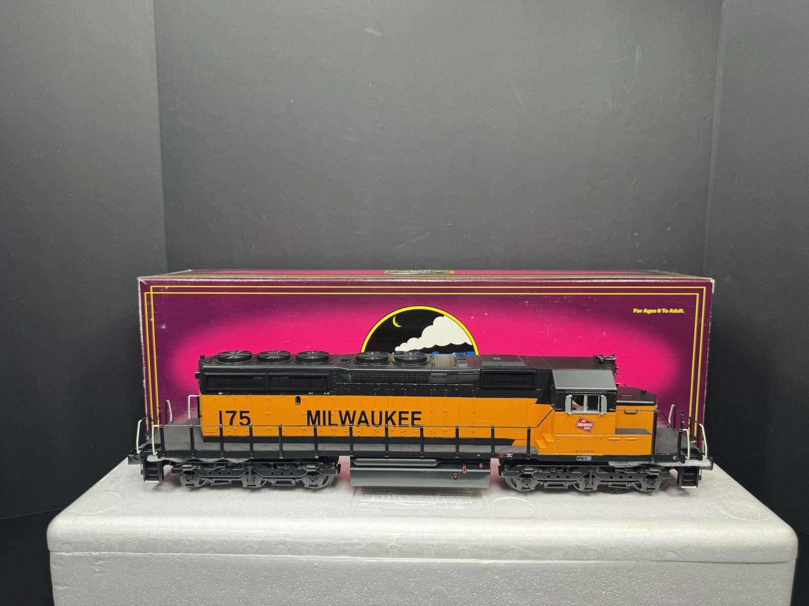 MTH 20-2668-1 Milwaukee Road SD40-2 diesel engine #175 PS2 BCR LNIB5