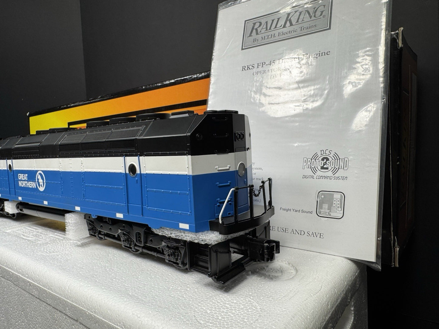MTH RailKing 30-2459-1 Great Northern GN FP45 diesel engine #427 PS2 BCR LNIB4
