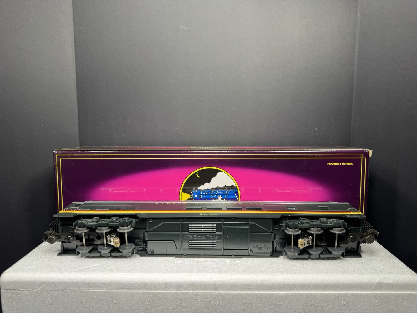 MTH 20-6735 Kansas City Southern KCS 70' full-length vista dome pass car LNIB8