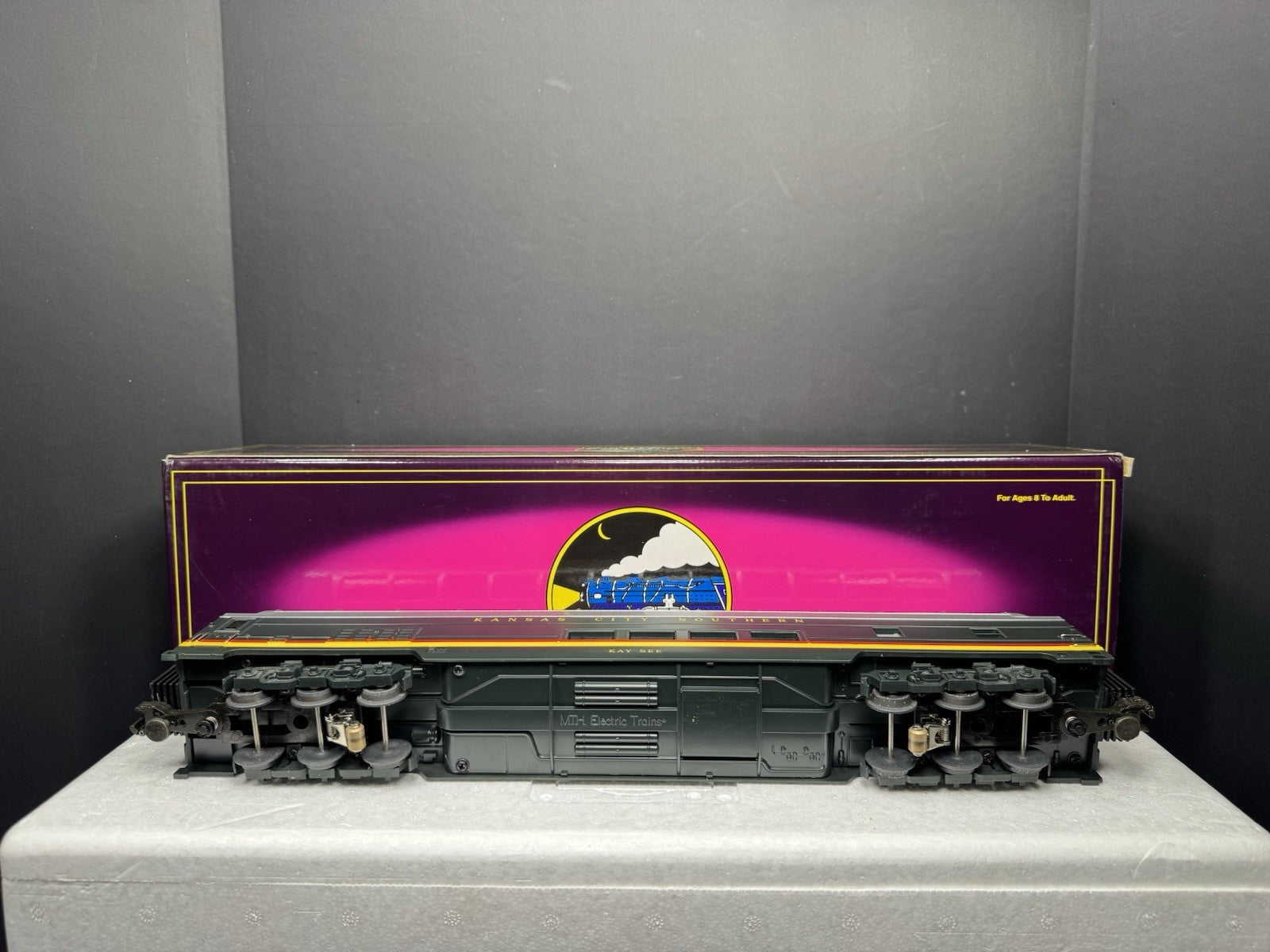 MTH 20-6735 Kansas City Southern KCS 70' full-length vista dome pass car LNIB8