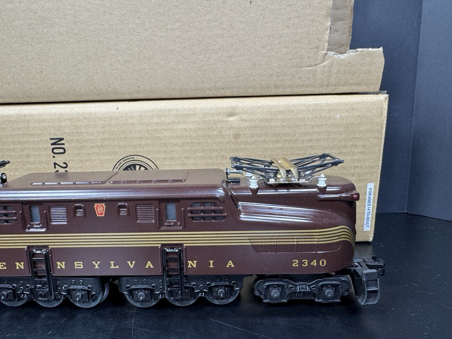 Lionel 6-38303 Pennsylvania tuscan 5-stripe GG-1 electric engine #2340 LNIB9