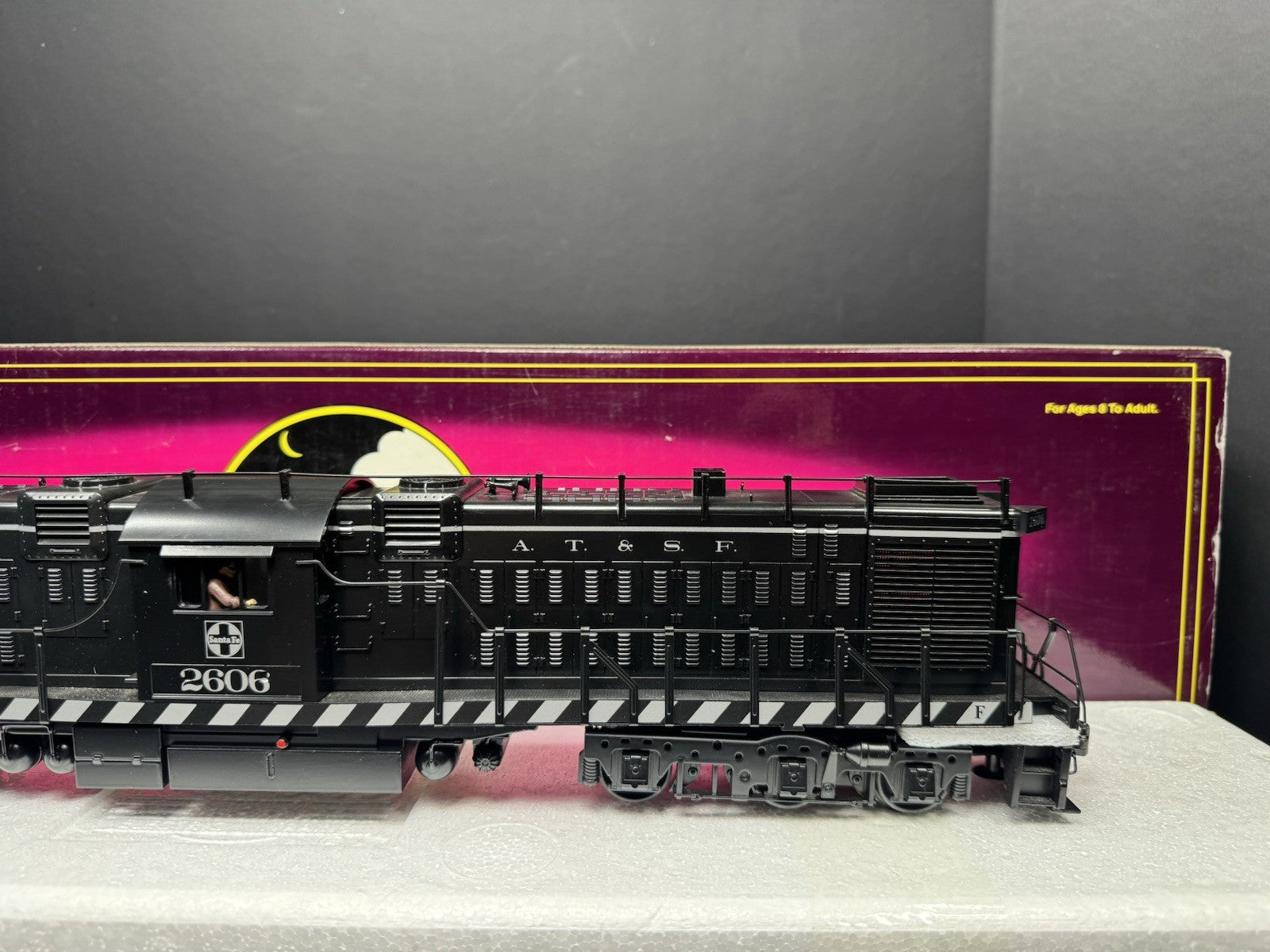 MTH 20-2427-3 Santa Fe 2500 HP transfer nonpowered diesel engine #2606 EX8