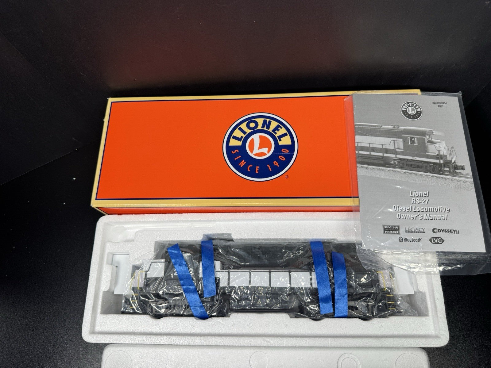 Lionel LEGACY 2233341 Conrail CR RS-27 diesel engine #2412 LNIB13