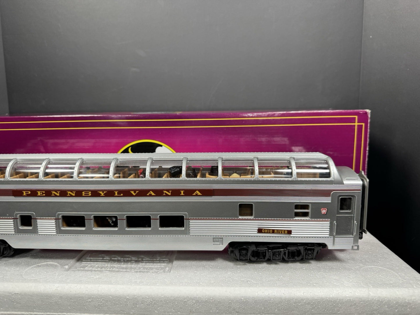 MTH 20-64066 Pennsylvania PRR 70' full vista dome passenger car LNIB3