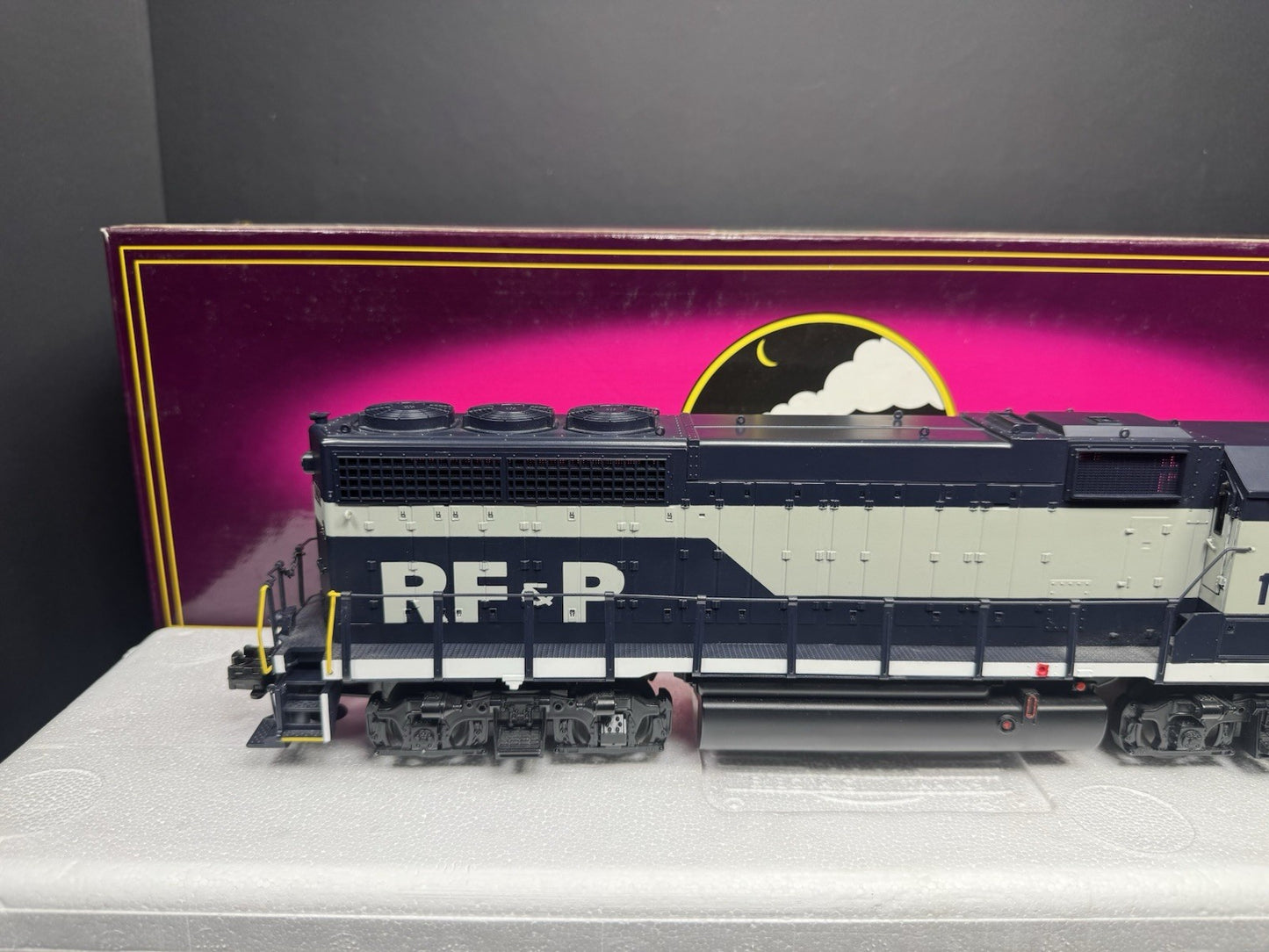 MTH 20-2425-3 Richmond RF&P GP-40 nonpowered diesel engine #142 LNIB7