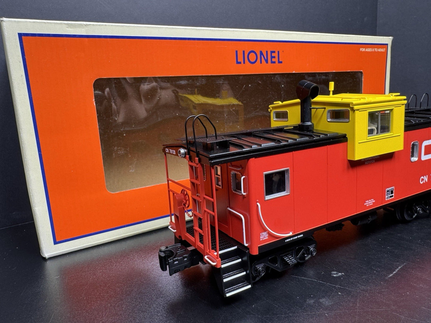 Lionel 6-17697 Canadian National CN extended vision smoking caboose #78128 LNIB1