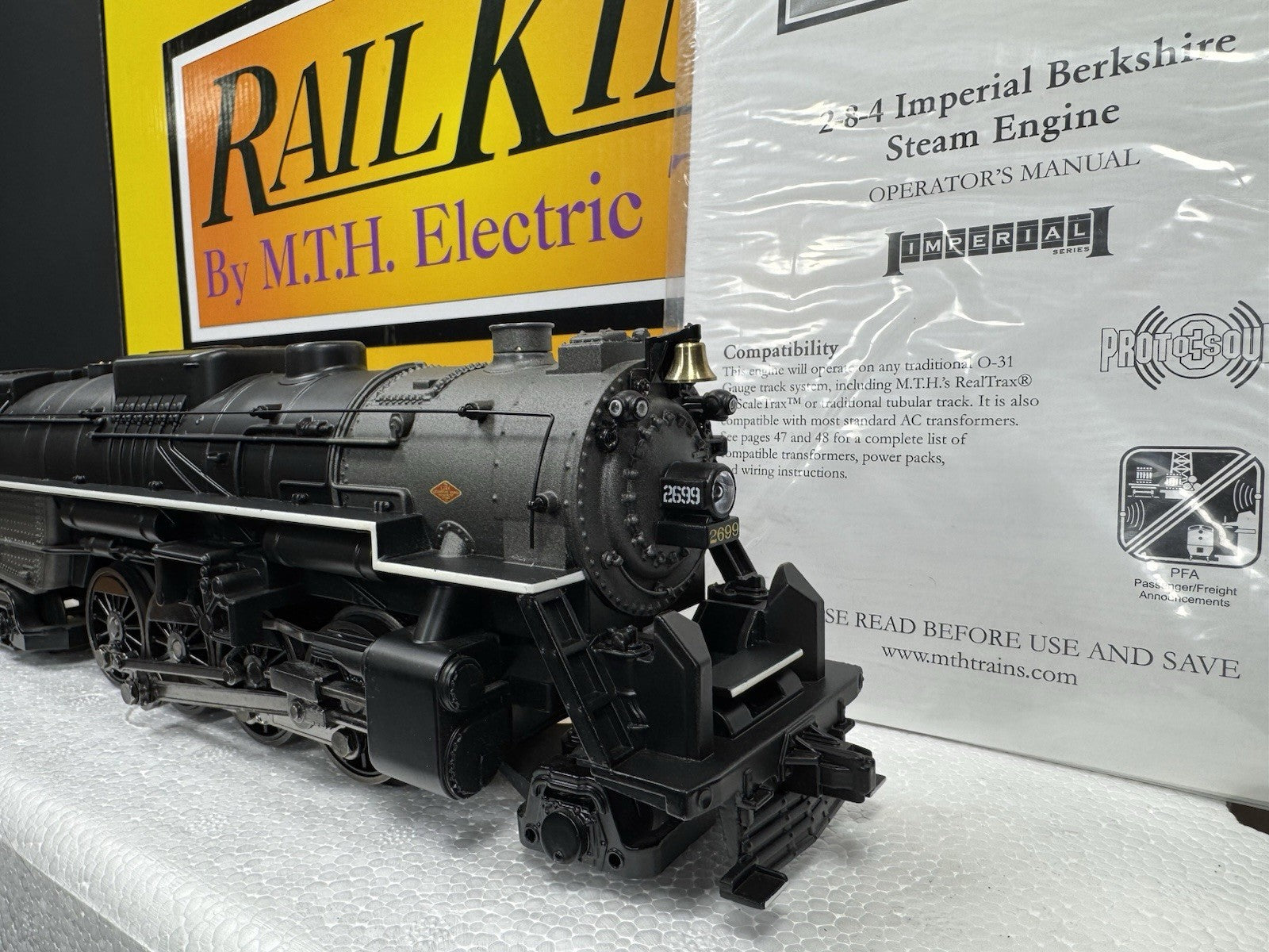 MTH RailKing 30-1764-1 C&O 2-8-4 Berkshire steam engine #2699 PS3 LNIB1