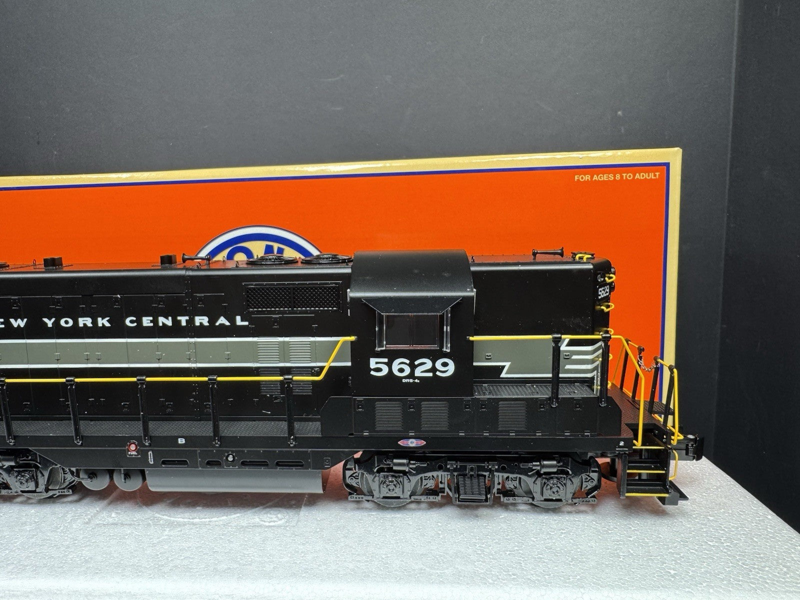 Lionel 6-28562 New York Central NYC GP-7 nonpowered diesel engine #5629 LNIB8
