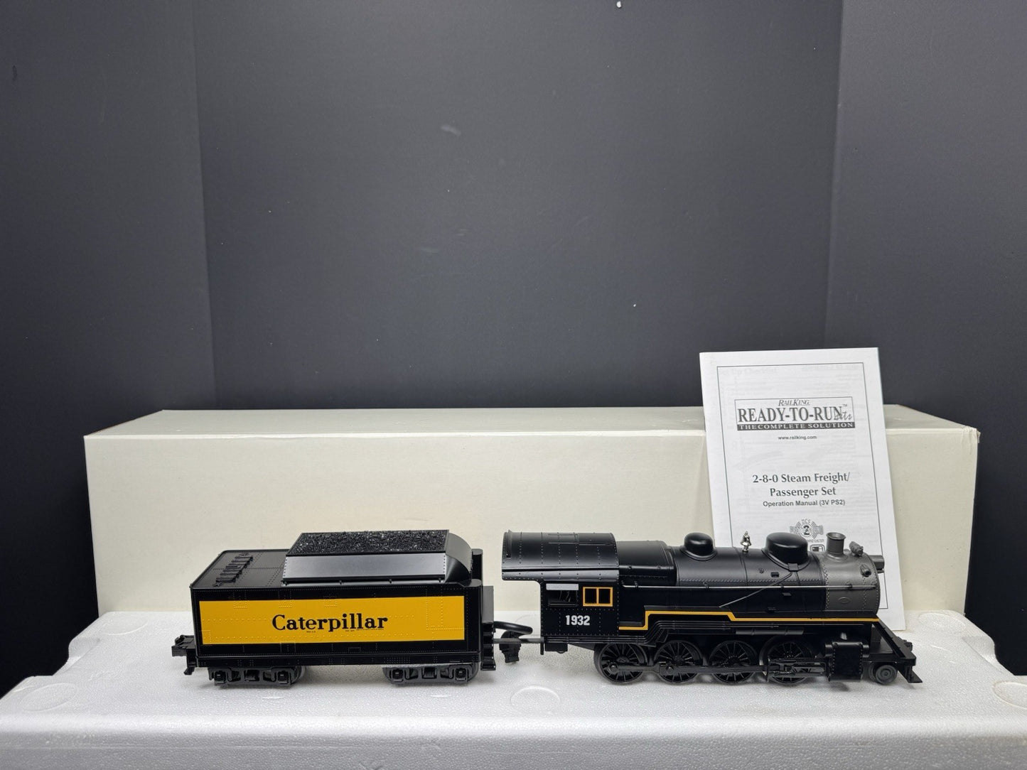 MTH RailKing 30-4180-1E Caterpillar CAT 2-8-0 steam engine #1932 PS2 BCR EX5