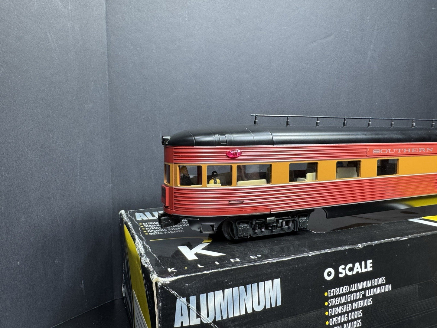 K-Line K4688-42952 Southern Pacific SP 21" aluminum observation car #2952 LNIB6