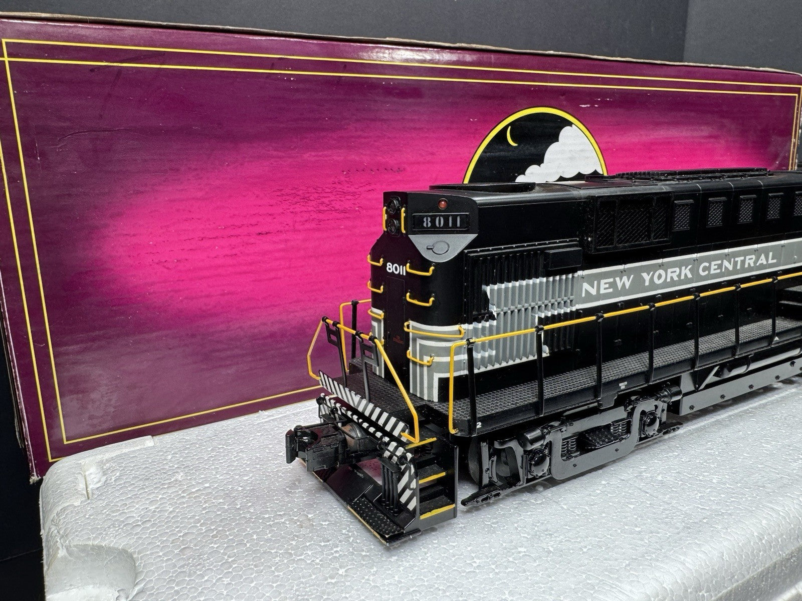 MTH 20-20213-1 New York Central NYC RS-11 high hood diesel engine #8011 PS3 EX6