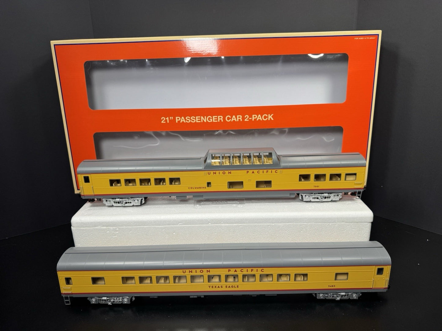Lionel 1927050 Union Pacific UP 21" excursion 2-car expansion set LNIB5