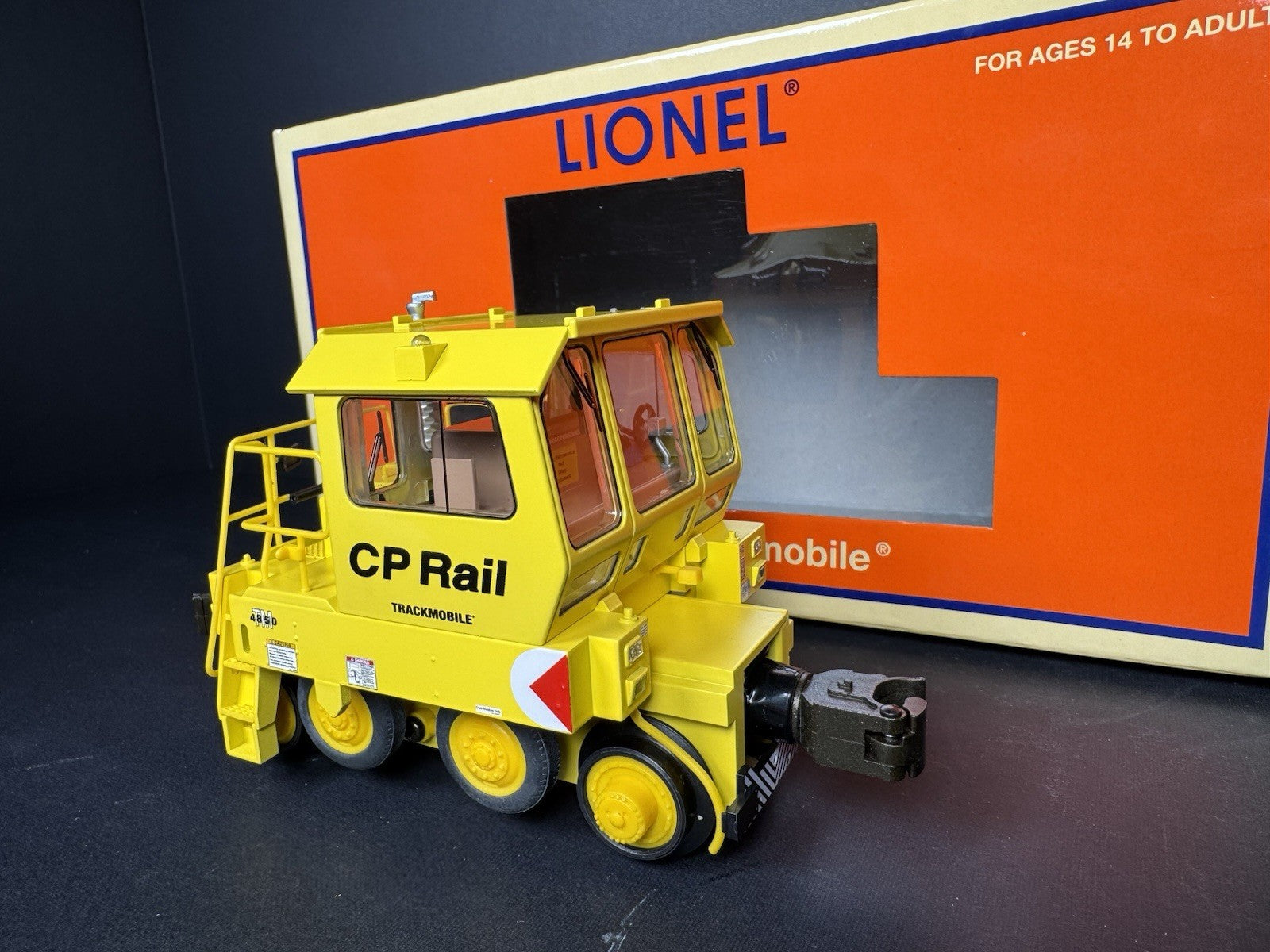 Lionel 6-28450 TMCC Canadian Pacific CP Rail trackmobile LNIB7