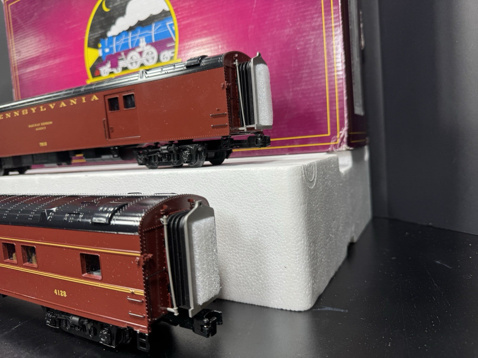 MTH 2064097 Pennsylvania PRR 70' baggage coach passenger 2car set LNIB9