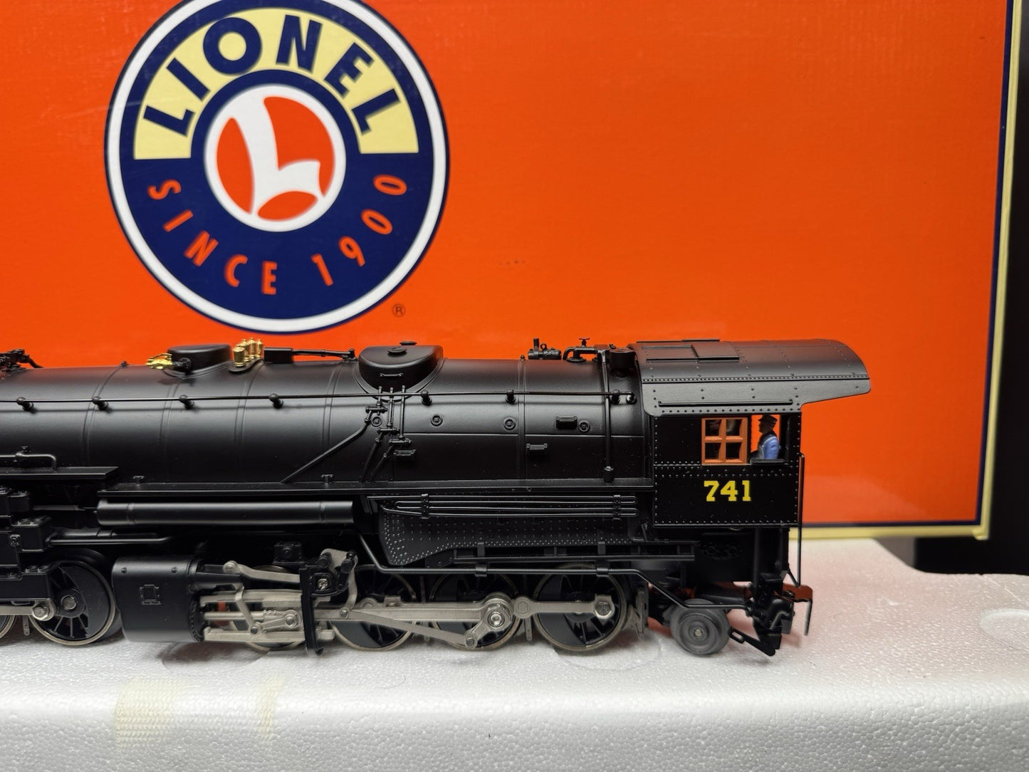 Lionel 6-38032 TMCC Virginian USRA 2-8-8-2 steam engine #741 LNIB3