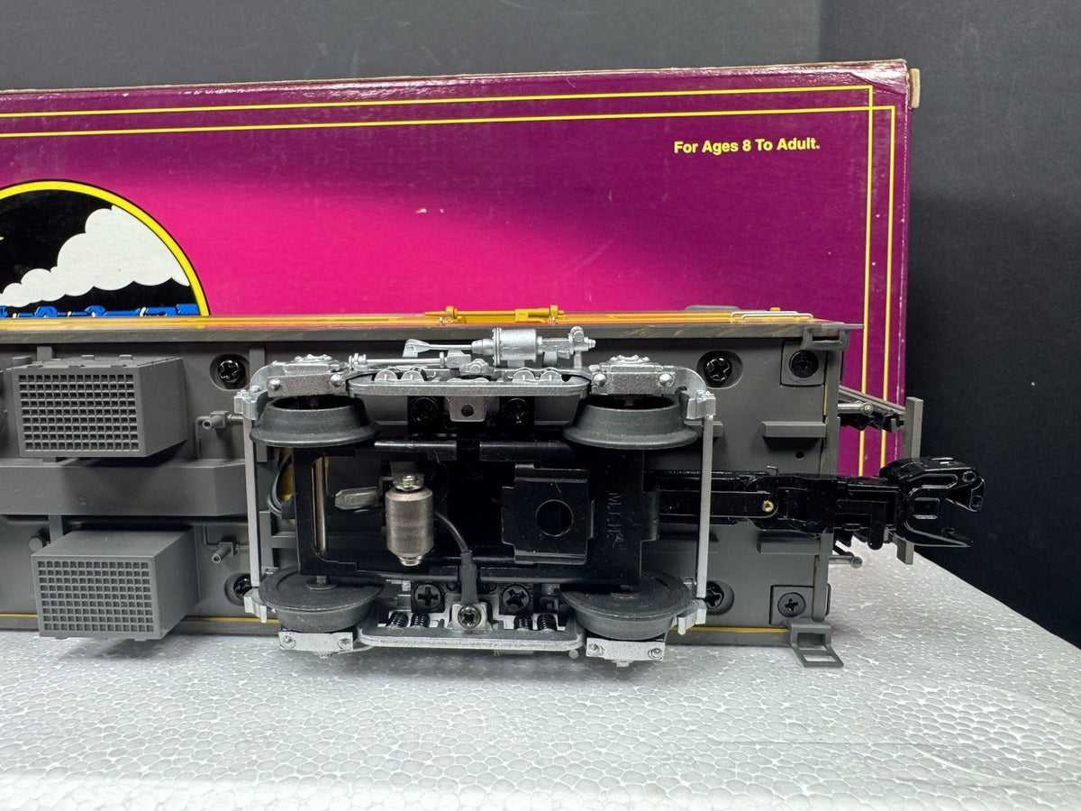 MTH 20-6853 Union Pacific UP 70' streamlined RPO passenger car #5813 EX12