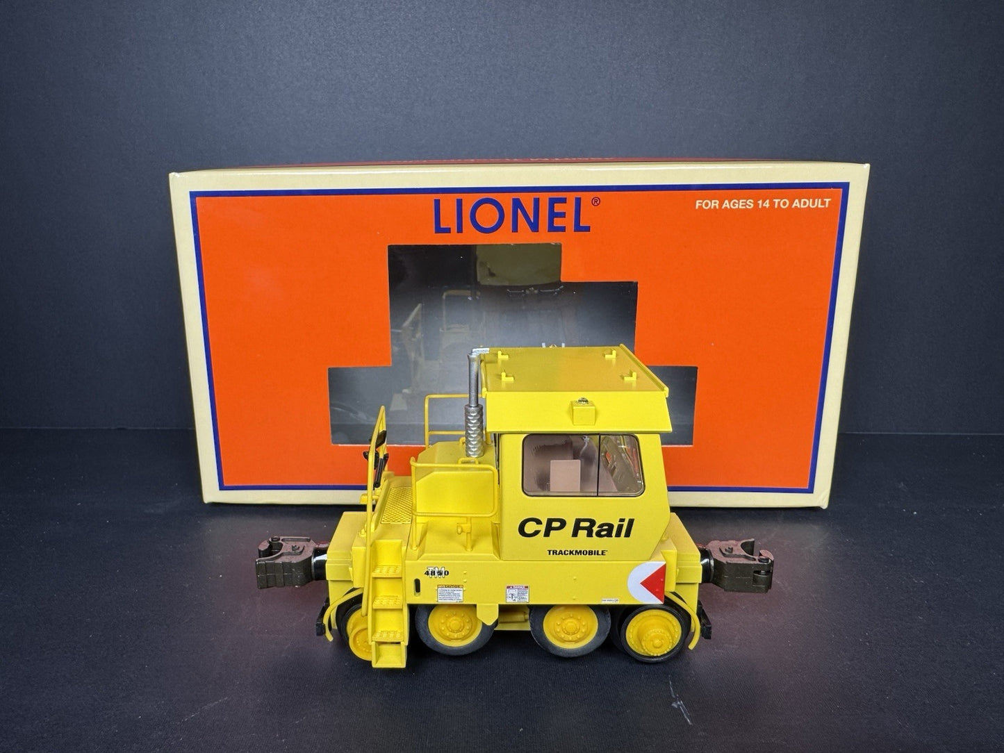 Lionel 6-28450 TMCC Canadian Pacific CP Rail trackmobile LNIB4