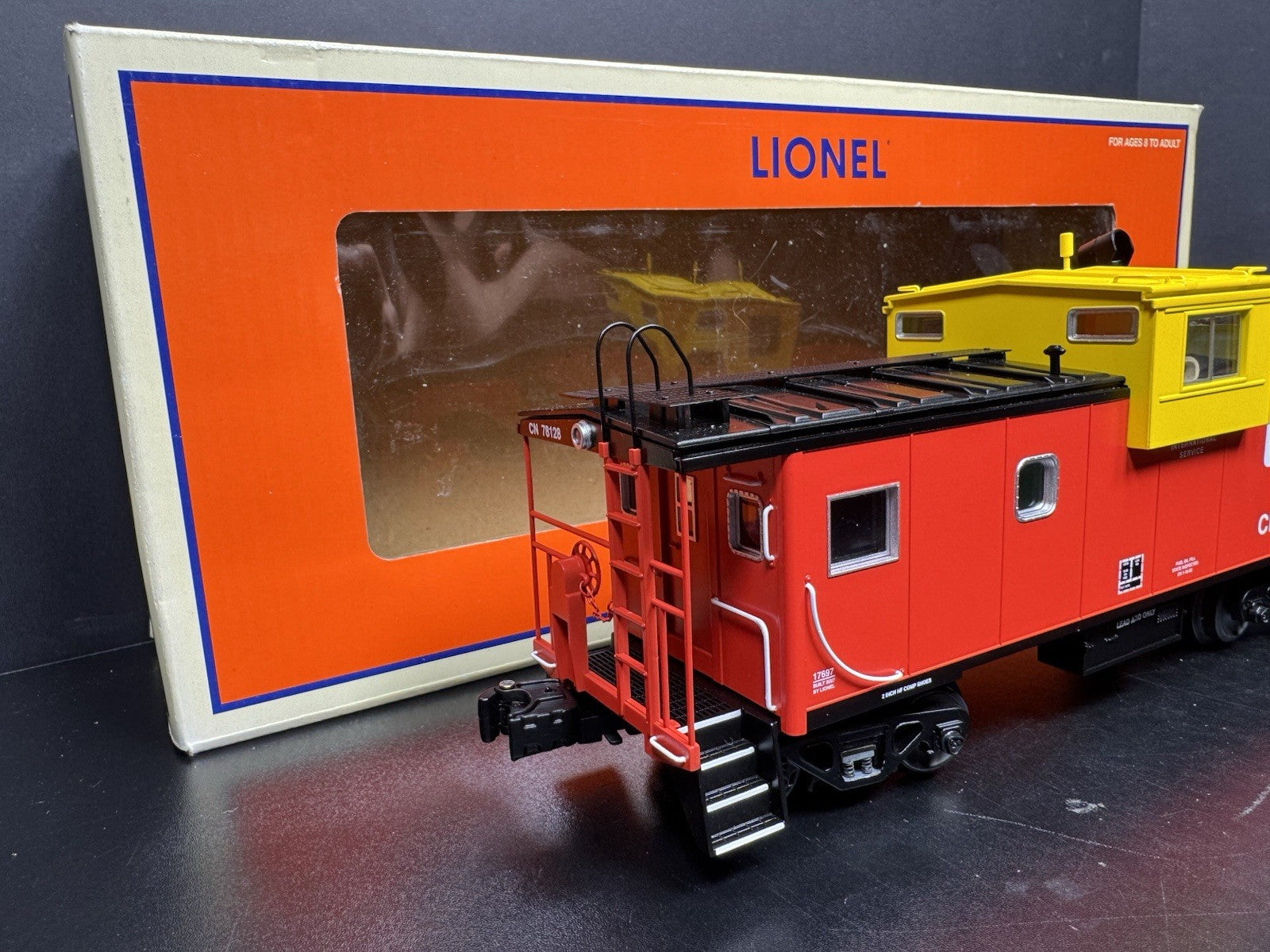 Lionel 6-17697 Canadian National CN extended vision smoking caboose #78128 LNIB5