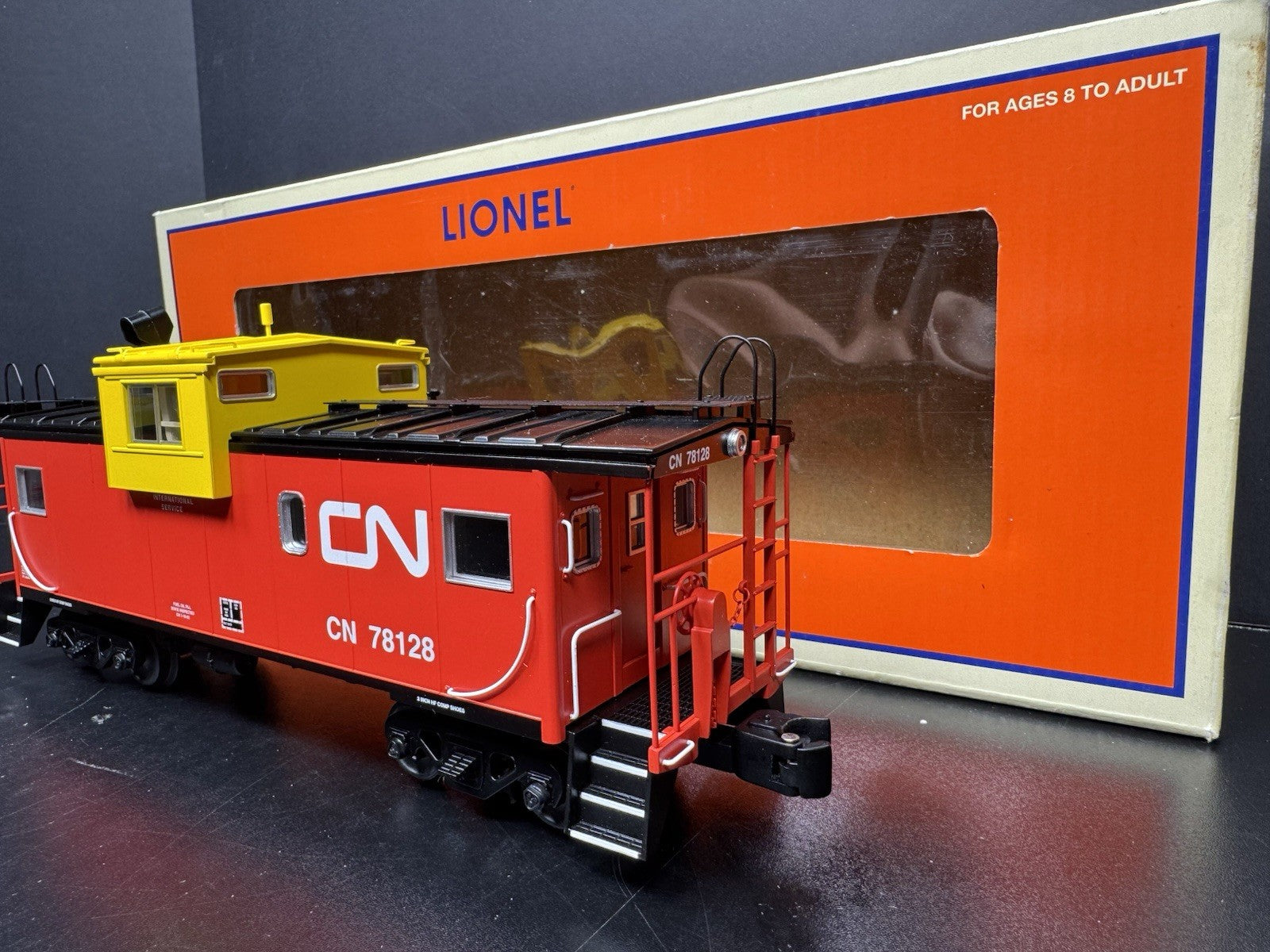 Lionel 6-17697 Canadian National CN extended vision smoking caboose #78128 LNIB3