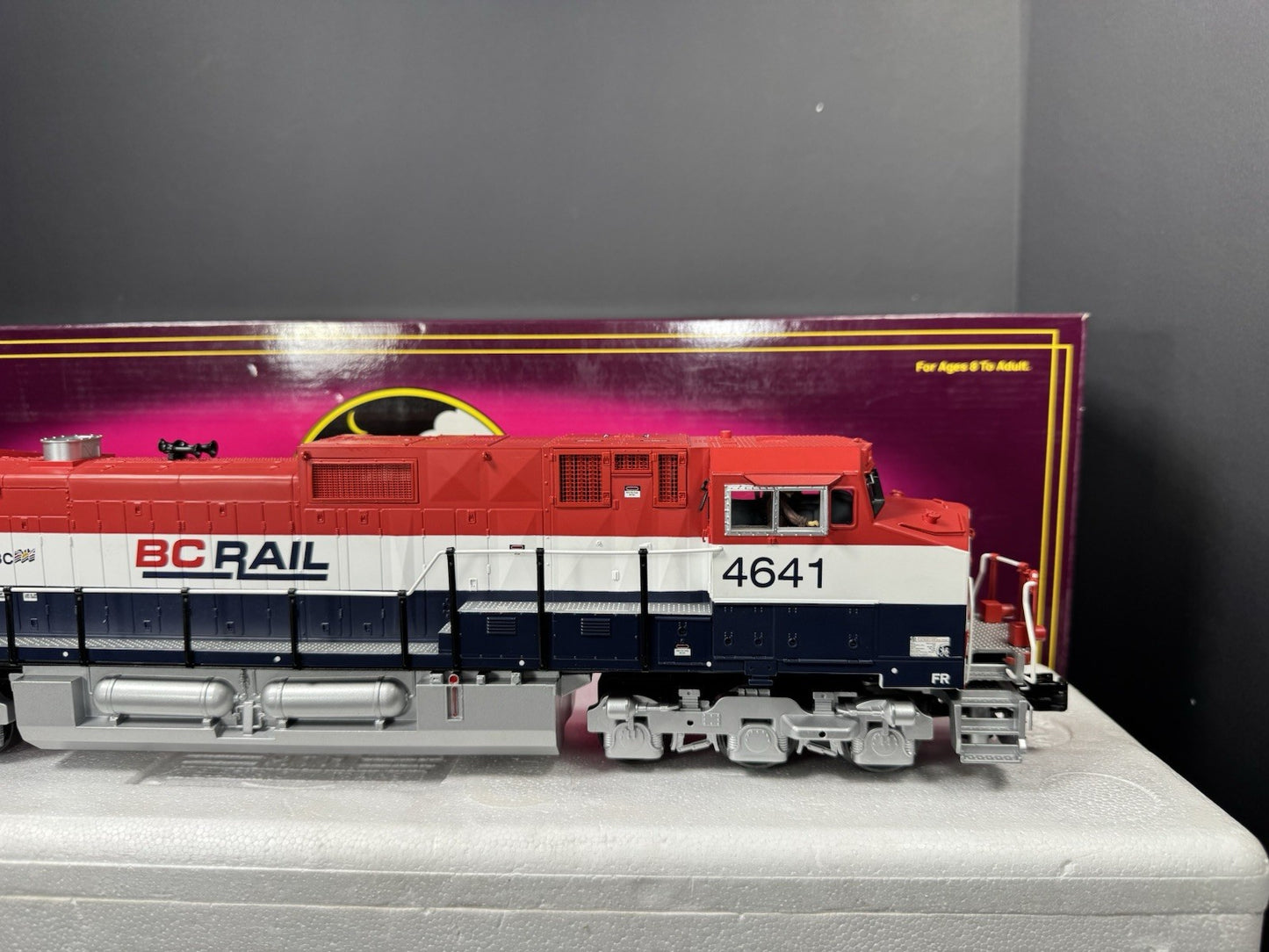 MTH 20-2429-3 BC Rail Dash-9 nonpowered diesel engine #4641 LNIB8