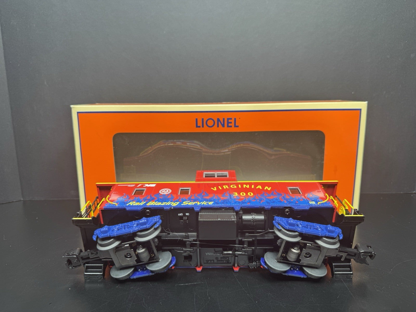 Lionel 6-27630 NS heritage Virginian CA-4 smoking caboose #300 LNIB5