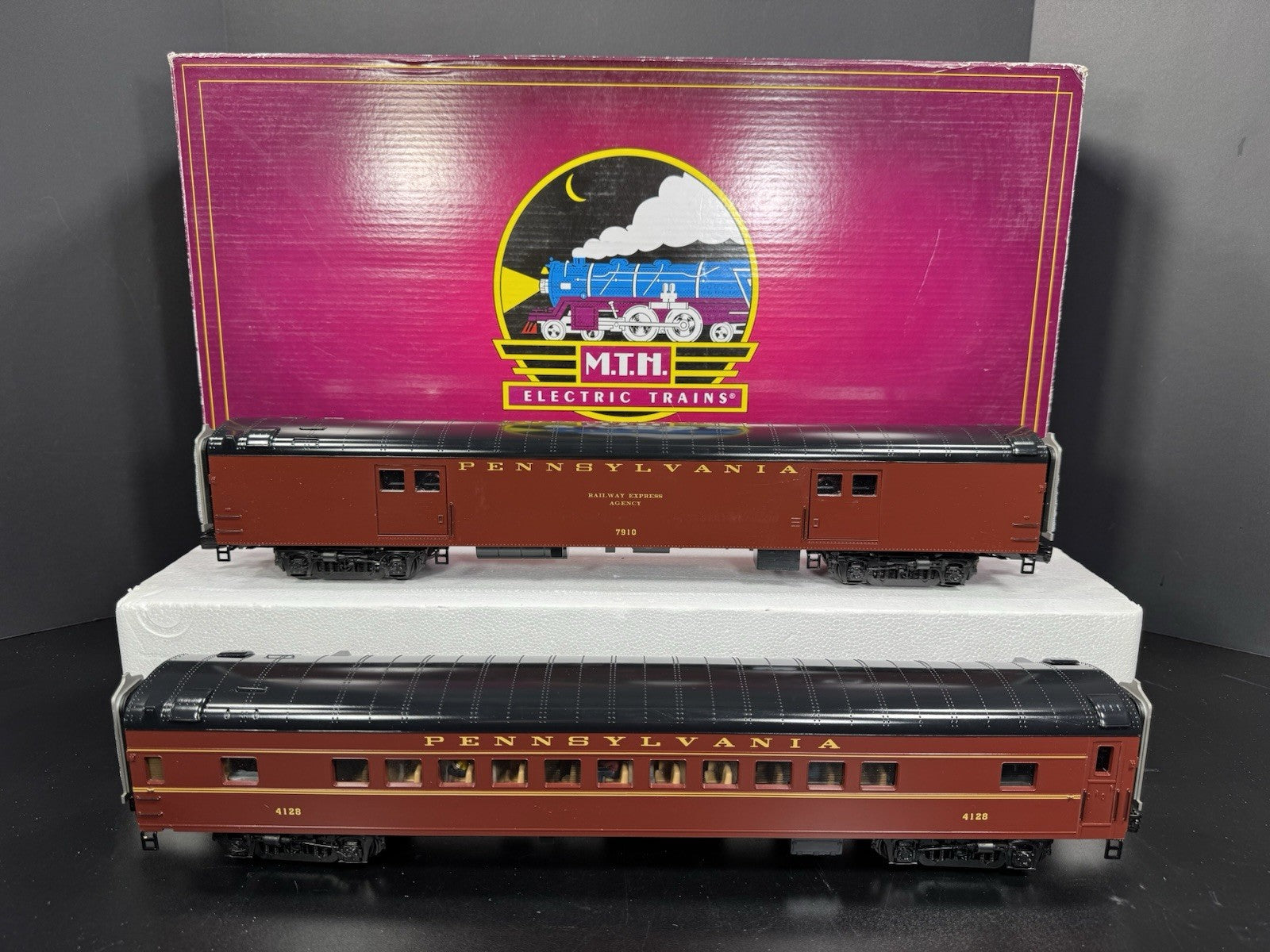 MTH 2064097 Pennsylvania PRR 70' baggage coach passenger 2car set LNIB0