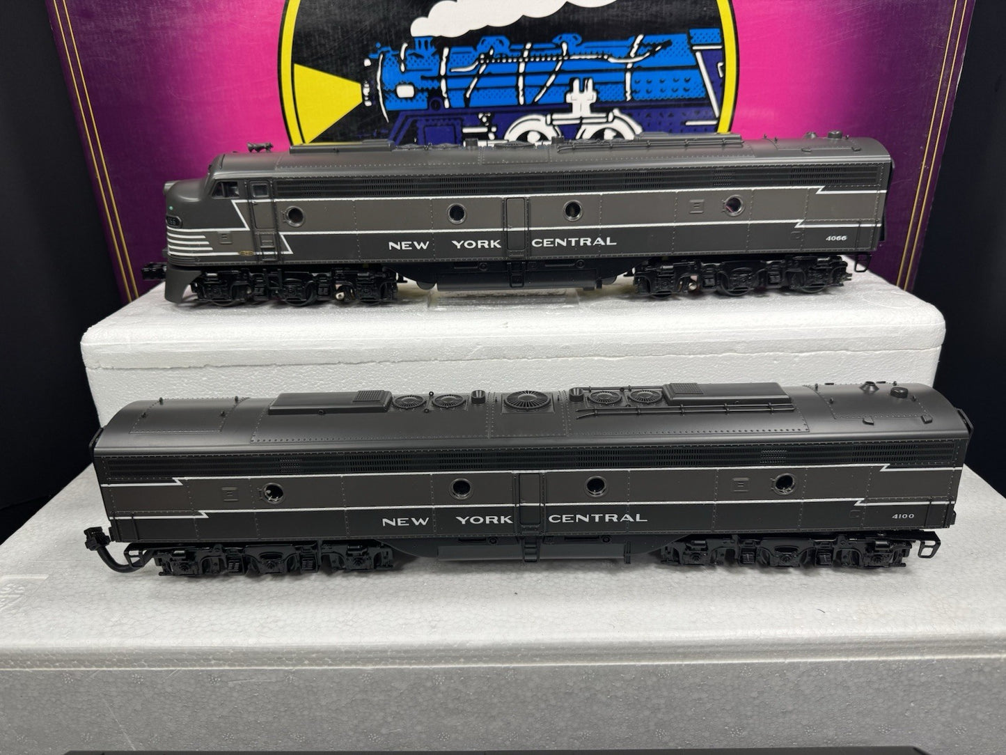 MTH 20-2317-1 New York Central NYC E-8 diesel engine ABA set PS2 BCR LNIB3